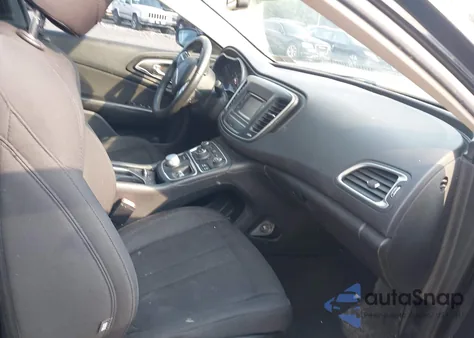 2015 Chrysler 200 Limited z USA, uszkodzony, nr VIN 1C3CCCAB9FN558368